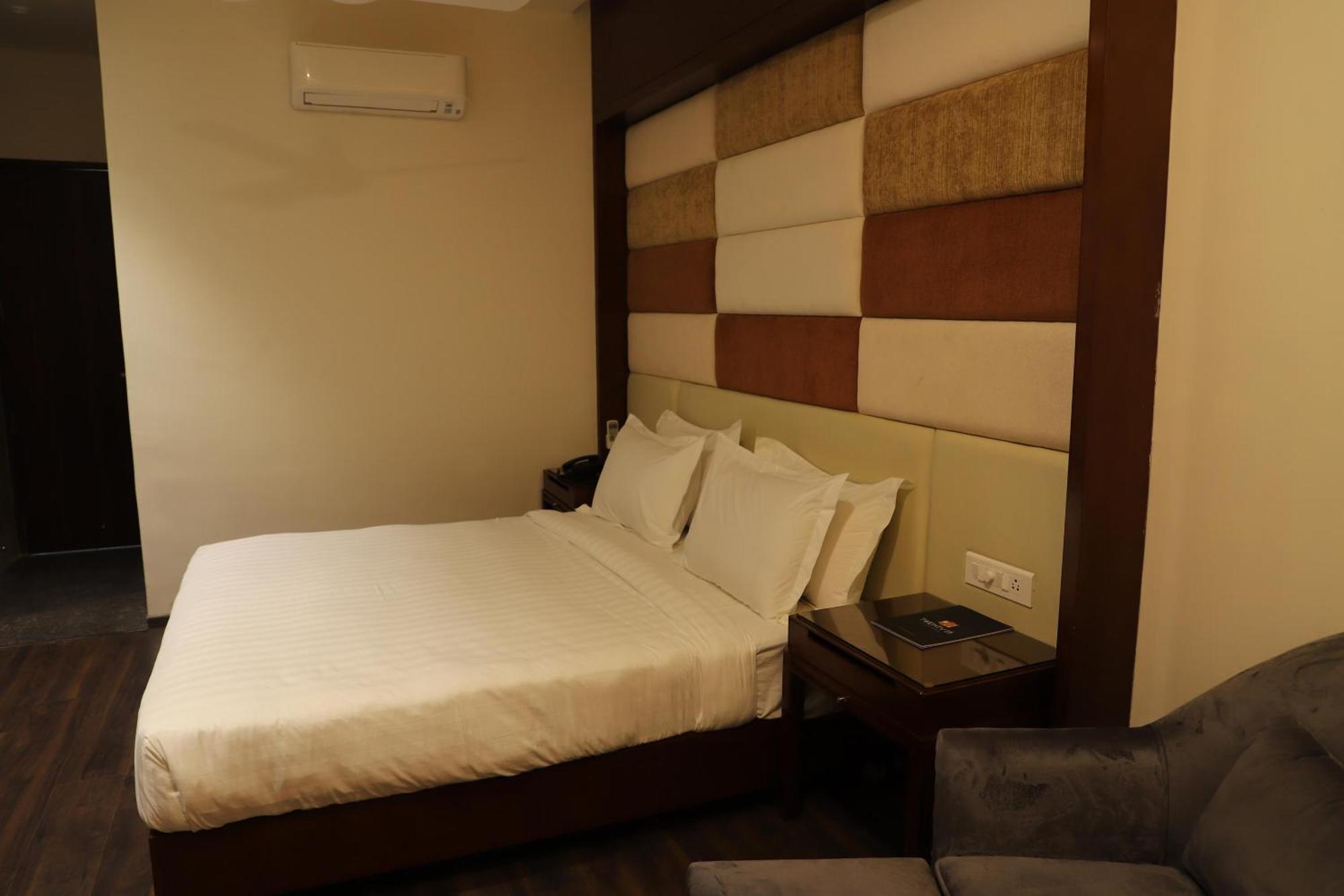Cassa Marina Beach Resort Damlawari Екстер'єр фото